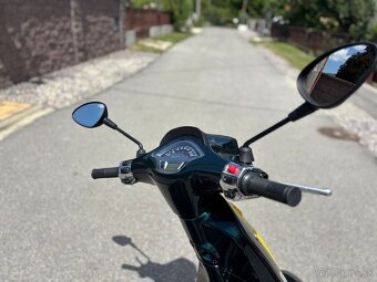 Vespa 125 Racing sixties ABS + 2 x Orig Prilba - 9