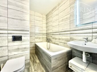 Zrekonštruovaný 3-izbový byt s loggiou, 78 m2 – J. J. Boora - 9