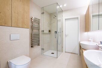 Predaj  4 iz. luxusný byt v Banskej Bystrici, centrum. - 9