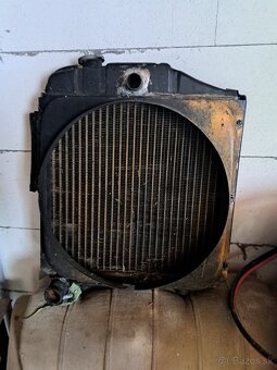 Hydraulická nádrž - 9