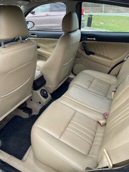 Predám Alfa Romeo 147 1.9jtd 85kw - 9