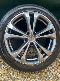 BMW 5x120 245/45 r19 - 9