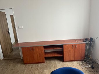 Kancelarsky nábytok - 9