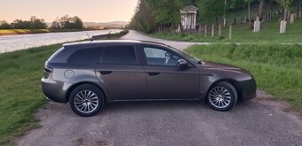 Alfa Romeo 159 combi - 9