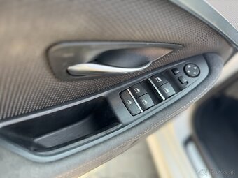 BMW 5 Touring 525d xDrive A/T - 9