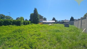 PRIEVIDZA – Staré sídlisko / DOBRÁ POLOHA / Pozemok 1350 m2, - 9