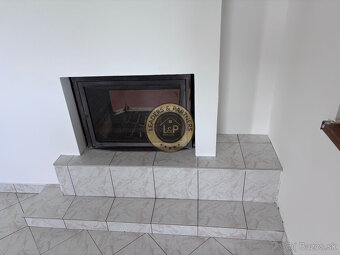 Priestranný 6 - izbový rodinný dom vo Veľkých Ripňanoch - 9