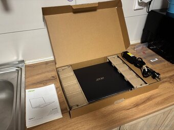 15.6"/Acer Notebook/4GB RAM DDR5/128GB NVMe// SSD/AMD Radeo - 9