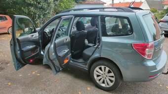 Subaru Forester 2.0 i 4wd - 9