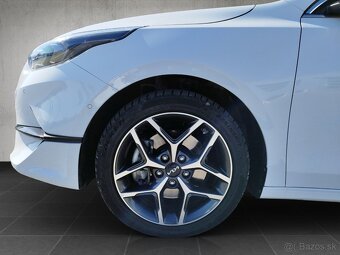 KIA CEED SW 1,5 T-GDi PLATINUM + SAFETY PACK | ODPOČET DPH - 9