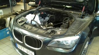 Predám BMW 740D - 9