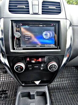 Suzuki SX4 - 9
