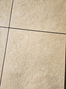 2 cm dlažba protišmyk aj na terče 60x60, sivá,vzor pieskovec - 9