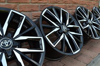 5x114,3 R17 Hlinikove disky Original Toyota Corolla - 9