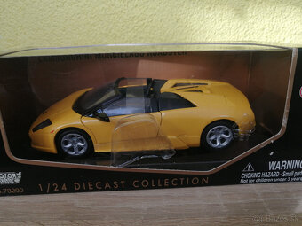 modely 1:24 na predaj (4)(Porsche, BMW, Lamborghini, VW) - 9