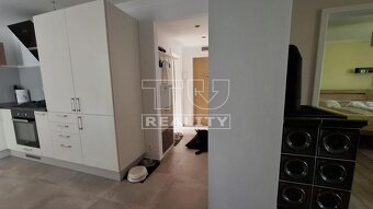 Pekný zrekonštruovaný 2 izbový byt s balkónom, dvoma... - 9