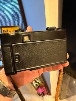 Konica C35 AF - 9