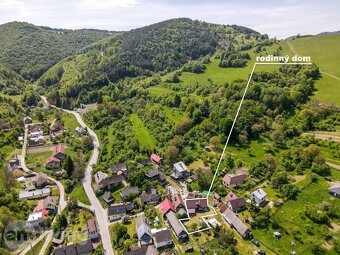 ZARIADENÝ - rodinný dom v nádhernom prostredí - Zliechov - 9