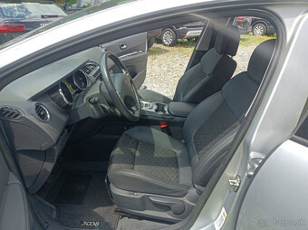 Peugeot 3008, 1.6-115kw,pano,xenon,s.kniha - 9