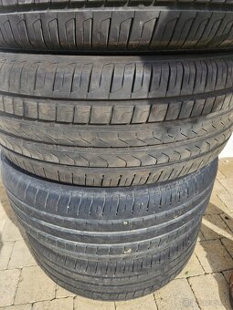 255/45 r 20 - 9