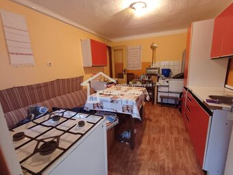 Pekný rodinný dom v obci Dlhá Ves. - 9