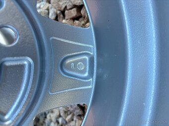 4x100 R13 Škoda Felicia, Favorit - 9