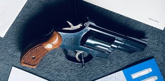 Smith&Wesson mod. 19 2,5” 357 Mag - 9