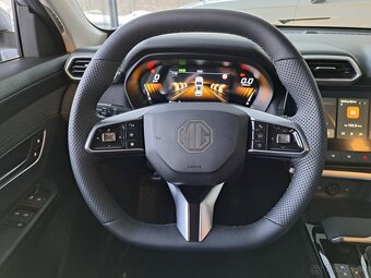 MG ZS Hybrid+ Emotion 1,5l /145kW/ AT - 9