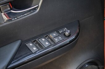 Toyota Hilux DoubleCab 2.8D 150kW - 9