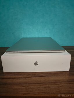 MacBook Pro 15 2016 | i7 • 16GB • 256GB SSD - 9