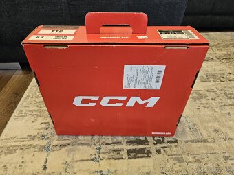 Korčule CCM FT 6 JETSPEED - veľk. 6,5 (EUR 41) - 9