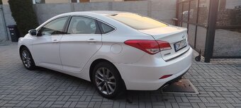 Hyundai i40, 1.7CRDi, sedan, model 2015 - 9