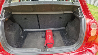 Toyota Auris 1,6 - 9