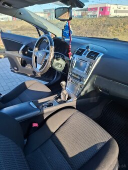 Toyota avensis - 9