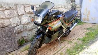Kawasaki Gpz 500 ,A2 vodičský= začiatočník. - 9