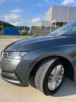 Škoda Octavia 4 Combi 2.0TDI DSG - 9