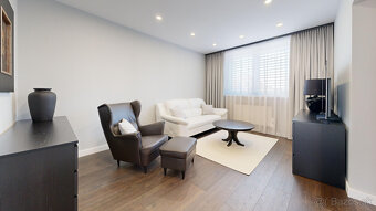 LUXUSNÝ DVOJPODLAŽNÝ RODINNÝ DOM V MODRANKE - 9