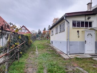 Exkluzívny stavebný pozemok v lukratívnej lokalite Pereš - 9