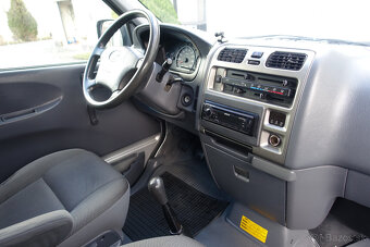 4x4: Toyota Hiace 2.5 I D-4D Kasten Long 4WD, 3m. - 9