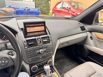 Mercedes C350 - 9