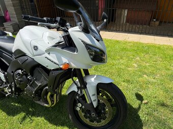 Yamaha Fazer 1000 - 9