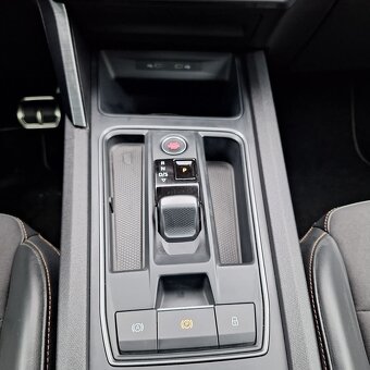 Cupra Formentor 2,0 TDI 4x4 Webasto Ťažné Panoráma Top stav - 9