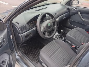 Škoda Octavia combi Tour 1.9 TDI 81kw rok 2005 - 9
