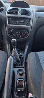 Peugeot 206sw 1.4i - 9