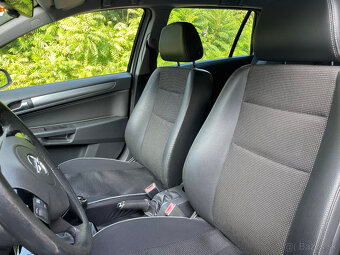 Predám Opel Astra Combi 1.7Diesel - 2010 - 9
