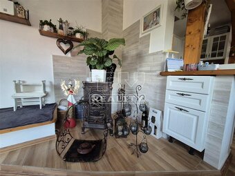 Vidiecky rodinný dom - Vršatské Podhradie - 9