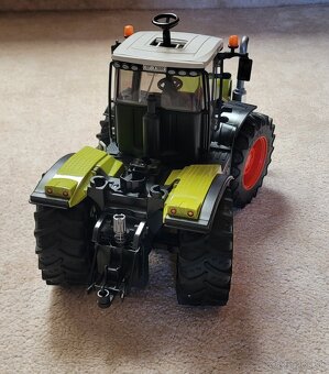 Bruder traktor Claas Xerion 5000 - 9