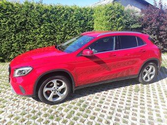 Mercedes GLA - 9