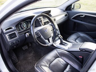 Volvo V70 AWD 2.4 Inscription - 9