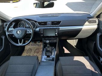Predám Škoda Superb 3 combi obsah 2 liter desel ročník 2016 - 9